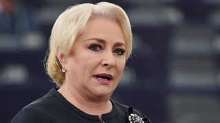 Dăncilă îi cere lui Iohannis să vină în faţa românilor şi să dea explicaţii de ce a venit cu "ameninţări", prin Rareş Bogdan