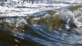 Cod roșu de valuri puternice pentru cine călătorește &icirc;n Portugalia