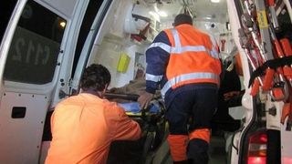 O femeie de 26 de ani a murit, iar copilul său &icirc;n v&acirc;rstă de 7 ani a ajuns &icirc;n stare gravă la spital, fiind intoxicaţi cu monoxid de carbon