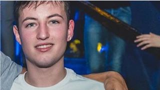 Alexandru a murit &icirc;ntr-un teribil accident &icirc;n Italia! Era portarul unei echipe locale de fotbal