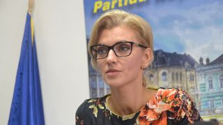 Gorghiu: Nu am să accept ca momente extrem de întunecate din istoria umanităţii să fie folosite de habarniştii din PSD, ca Olguţa Vasilescu, pentru a genera frică