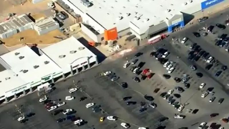 Panică la un mall din America: focuri de armă care s-a soldat cu trei decese