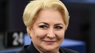 Radu Paraschivescu atac dur la Viorica Dăncilă: &bdquo;VIORICA DĂNCILĂ ESTE UN ȘTRUDEL VORBITOR&rdquo;