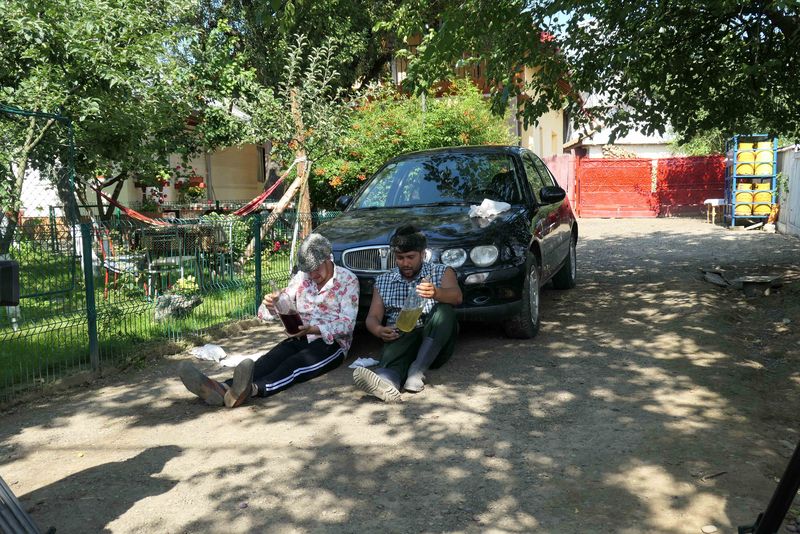 Prin ce păţanii vor trece „Moldovenii”, în episodul din această sâmbătă?