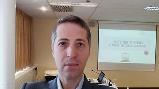 Alegeri prezidențiale 2019. Campanie electorală continuă &icirc;n timpul VOTULUI pentru turul 2