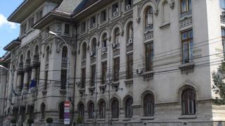 Fără apă caldă și căldură dar plini de nervi. Bucureștenii au promis un protest cu ligheane în fața primăriei