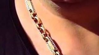 Nicolae Guță așa cum nu l-ați mai văzut. Manelistul și familia lui s-au botezat în pelerinaj