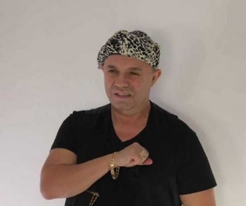 Nicolae Guță așa cum nu l-ați mai văzut. Manelistul și familia lui s-au botezat în pelerinaj