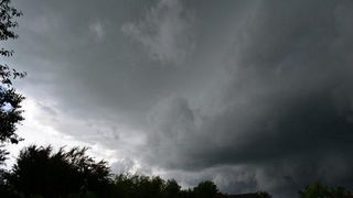 Vezi cum va fi vremea de Ziua Rom&acirc;niei - meteorologii anunță o maximă de 8 grade Celsius