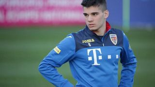 Gică Hagi: &bdquo;Ca tată sunt exigent! Nu fac cadouri soției&rdquo;