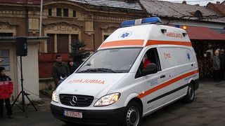 Un solist de muzică populară a încercat să se sinucidă în camera de hotel