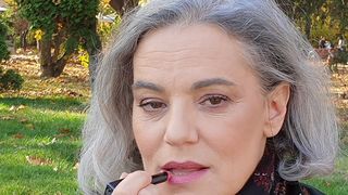 Maia Morgenstern a ajuns să facă reclamă la şosete! Actriţa şi le-a at&acirc;rnat la br&acirc;u, la g&acirc;t şi şi-a pus o pereche pe cap: &ldquo;O fac din toată inima, cu toată dragostea&rdquo;