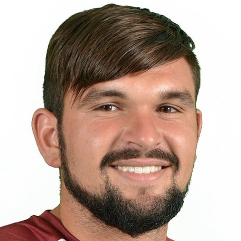 Iubita unui renumit fotbalist bătută crunt de acesta: „Du-te să dai în cine vrei tu, eu nu sunt proasta ta! O să te fac să plăteşti pentru tot ce am păţit”