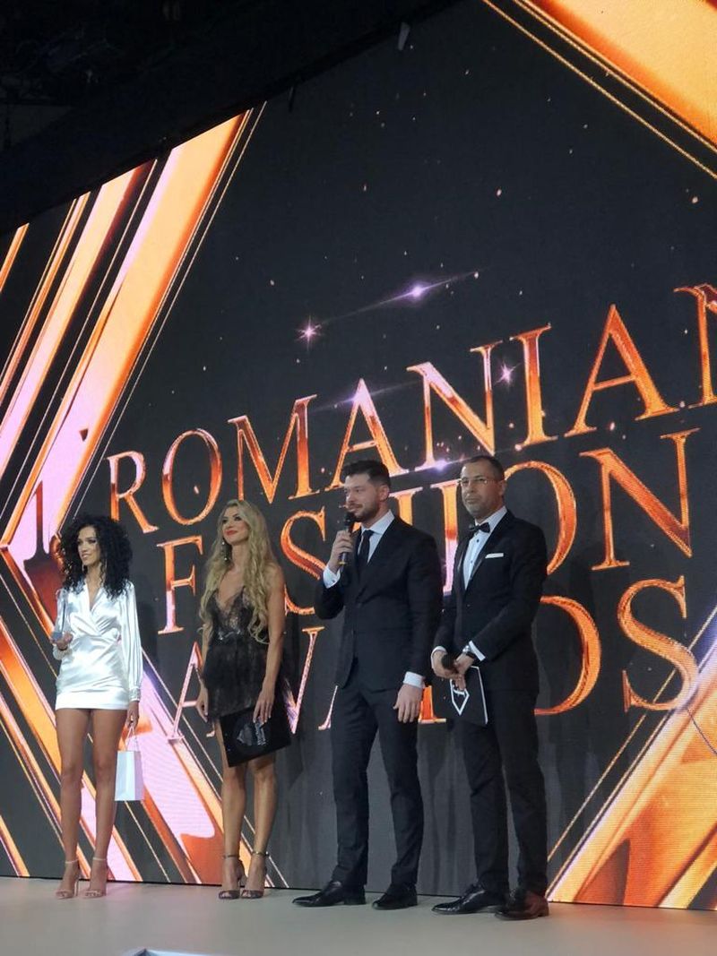 Kanal D, premiat asearâ la Gala Romanian Fashion Awards 2019. Ilinca Vandici, Victor Slav și Ana-Maria Barnoschi au urcat pe scenă pentru a ridica distincții importante