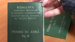 VIDEO | Scandal uriaș la Caraș-Severin. Prefectul, cercetat de DIICOT, a demisionat, iar un șef din poliție a fost reținut