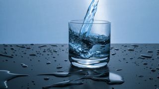 Patru beneficii pe care ti le ofera un dozator de apa