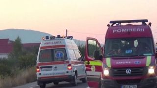 Un șofer bucureștean a scăpat cu viață după ce a fost implicat &icirc;ntr-un accident rutier urmat de incendiu