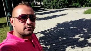 T&acirc;năr din Mehedinţi, găsit mort &icirc;ntr-un r&acirc;u, după ce s-a &icirc;ntors din Germania