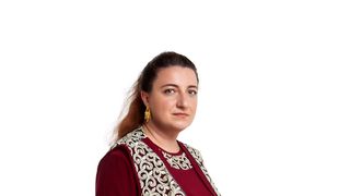 Cine este Kader, din serialul &bdquo;Gulperi&rdquo;? Actrița, schimbare radicală a profesiei, după ce a lucrat ca inginer alimentar &icirc;n cadrul unui Minister: &bdquo;Schimbarea carierei la 25 de ani m-a speriat teribil&rdquo;