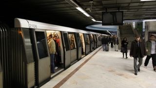 Detalii neștiute despre metroul bucureștean: de ce nu a vrut Ceaușescu metrou &icirc;n Drumul Taberei/de ce stația de la Piața Romană e at&acirc;t de &icirc;ngustă