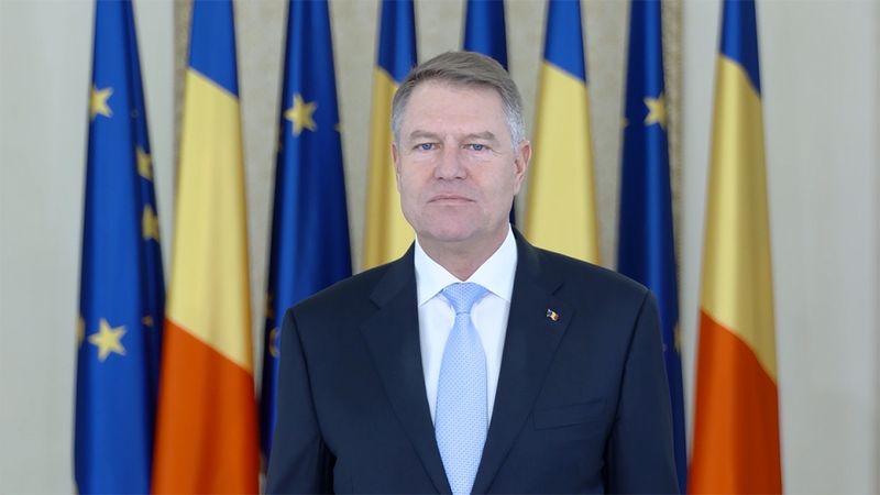 Klaus Iohannis decizie de ultimă oră. Le-a retras decoraţiile lui Adrian Năstase, Miron Mitrea, Gheorghe Mencinicopschi, Adrian Severin, Dan Voiculescu