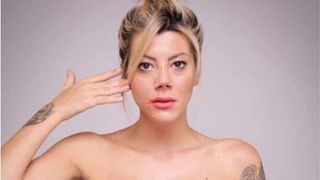 Actrița din Buzău reacționează după ce &icirc;n spațiul public a apărut informația conform căreia ar fi suferit un accident grav: &bdquo;Sunt bine! Este o știre falsă!&rdquo;