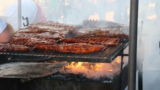 Ignat. C&acirc;nd se taie porcul de Crăciun conform tradiției