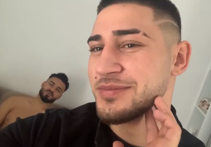 Jador de la „Puterea Dragostei” așa cum nu l-ați mai văzut niciodată. Concurentul face mămăligă