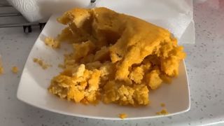 Jador de la &bdquo;Puterea Dragostei&rdquo; așa cum nu l-ați mai văzut niciodată. Concurentul face mămăligă