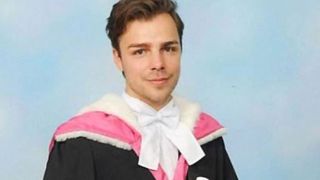 VIDEO | De ce s-a &icirc;ntors acasă primul rom&acirc;n care a absolvit Medicina la Cambridge