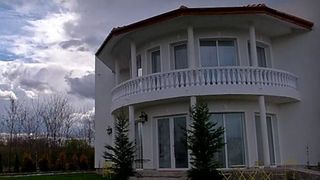 VIDEO | Imagini din clinica în care Gelu Oltean ar fi organizat întâlniri unde se consumau droguri