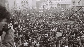 30 DE ANI DE LA REVOLUŢIE: Zi de doliu la Timişoara, &icirc;n memoria primilor tineri care au murit