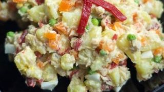 Salata boeuf. Adevărul despre cel mai iubit preparat de sărbători. Cât de sănătoasă este? Nutriționistul are răspunsul