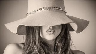 O adolescentă a murit din cauza „bolii sărutului”