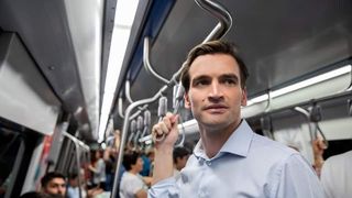 “Ministrul în chiloţi” a fost numit secretar de stat la Ministerul Sănătăţii! Fostul fotomodel Andrei Baciu i-a şocat pe români acum 4 ani!