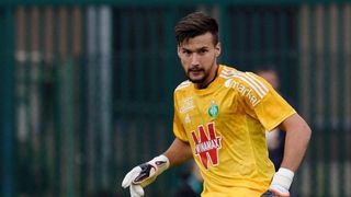 Gestul șocant al unui renumit fotbalist. A bătut și a violat o fată într-un club de noapte