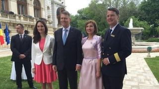Consiliera lui Klaus Iohannis s-a îmbogăţit în cei 3 ani petrecuţi la Cotroceni! Mădălina Dobrovolschi s-a mutat la vilă şi şi-a luat un jeep de 20.000 de euro!