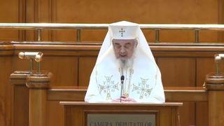 Klaus Iohannis binecuv&acirc;ntat de Patriarhul Daniel la jurăm&acirc;ntul de &icirc;nvestire &icirc;n funcție pentru cel de-al doilea mandat