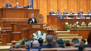 Discursul lui Klaus Iohannis la depunerea celui de-al doilea mandat de Președinte al Rom&acirc;niei: &bdquo;Toate instituțiile statului vor trebui să treacă printr-un riguros proces de modernizare&rdquo;