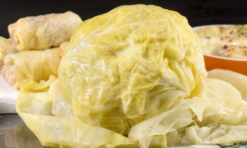 Varza murată face miracole pentru organism. Află de ce probleme te scapă