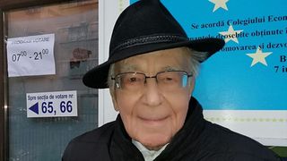 Mihai Șora replică la pățania lui Gelu Voican-Voiculescu: &bdquo;C&acirc;nd Justiția e șchioapă, cum să nu apară c&acirc;te-o c&acirc;rjă care caută s-o țină dreaptă?&rdquo;