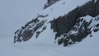 Risc mare de avalanşă &icirc;n Munţii Făgăraşului