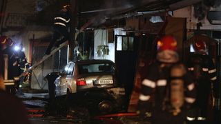 Incendiu la şase proprietăţi &icirc;n Bucureşti, cu posibilitate de extindere! O persoană a fost rănită