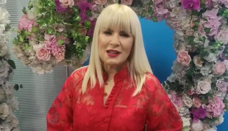 Primiți colindătorii? Cele mai tari vedete din România transmit urări de An Nou cititorilor stirilekanald.ro | VIDEO EXCLUSIV