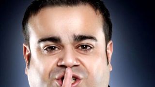 Adrian Minune şi-a făcut un cadou de lux: un Lamborghini roşu de 400.000 de euro