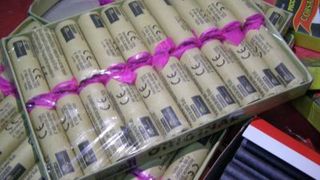 Petardele şi focurile de artificii au provocat moartea unei persoane şi rănirea a mai mult de 200