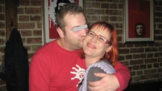 Ce face fostul iubit al Mălinei Olinescu, la 8 ani după ce cântăreaţa s-a aruncat de la etajul 6! Înainte să se sinucidă, Mălina i-a spus lui Sebastian să dispară din lumea asta!