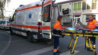 D&acirc;mboviţa: O fată de 10 ani a murit, ea fiind găsită inconştientă &icirc;n casă de părinţii săi; copila ar fi luat un analgezic, din cauza unor dureri de cap