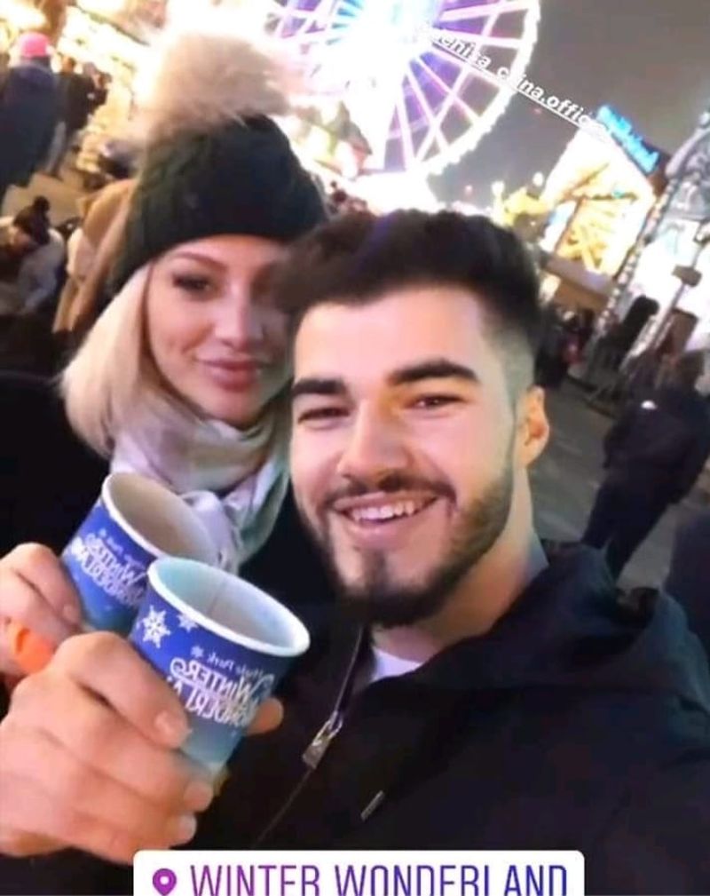 Iancu și Denisa de la „Puterea Dragostei” văzuți în ipotaze neașteptate. Cei doi s-au bătut la un restaurant din Londra