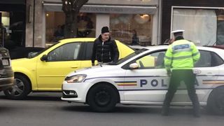 Polițiștii de la Rutieră au &rdquo;tăbăr&acirc;t&rdquo; pe Gigi Becali. Imagini fabuloase